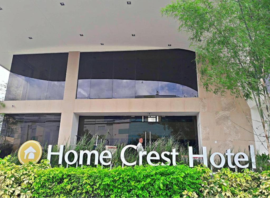 Home Crest Hotel Davao City Esterno foto